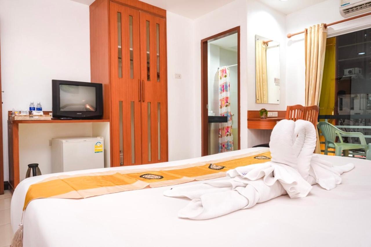 Neptuna Hotel Patong Exterior foto